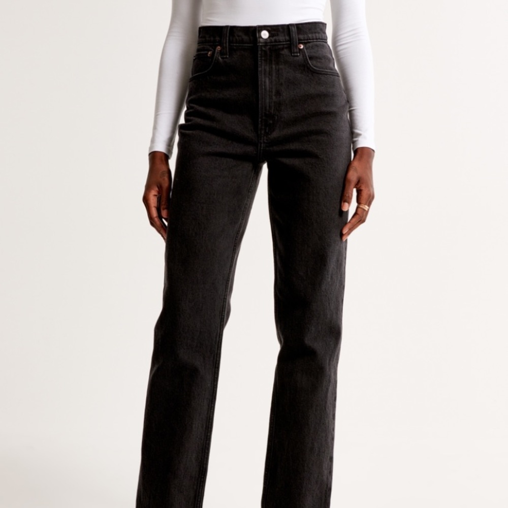 Abercrombie & Fitch 90’s Straight Ultra High Rise Jean